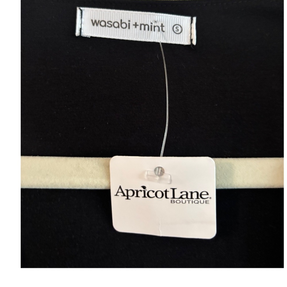 Wasabi + Mint Black Linen Blend Cropped Top, Size S NWT - Picture 3 of 7